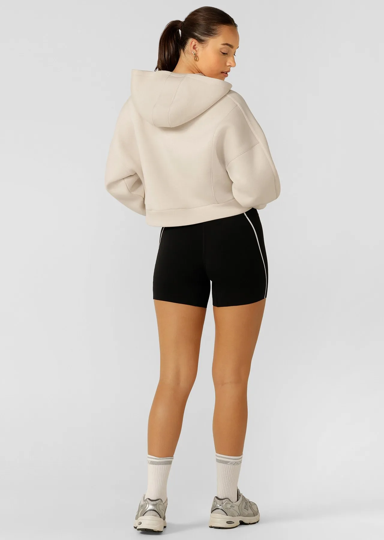 All Hours Secret Pocket Cropped Hoodie | Jackets, Hoodies and Sweats | Lorna Jane Australia