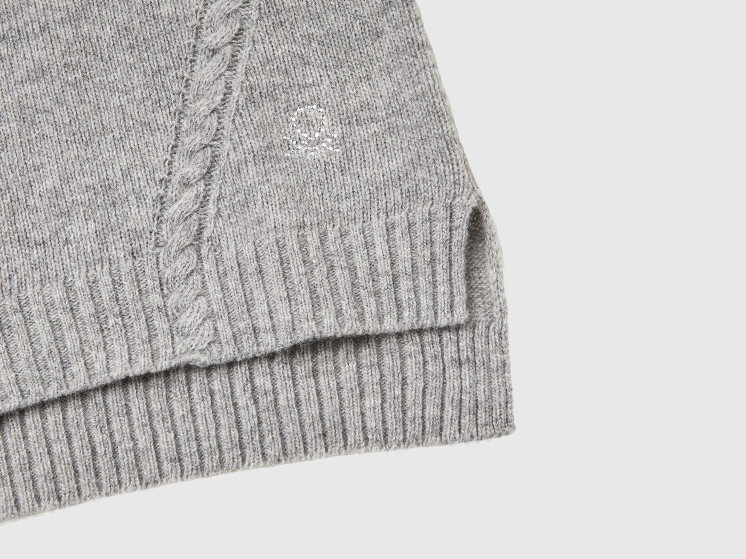 Cable knit sweater in wool blend - Light Gray | Benetton