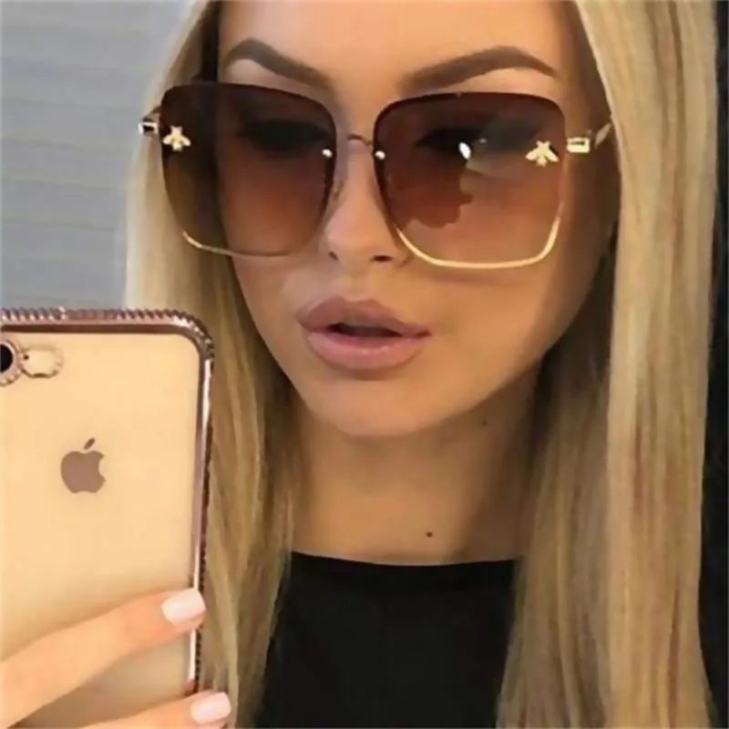 Lady Oversize Rimless Square Bee Sunglasses